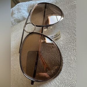 CHLOE CE1445 Sunglasses – A Statement of Elegance & Style
DARK NICKEL/BRWN New